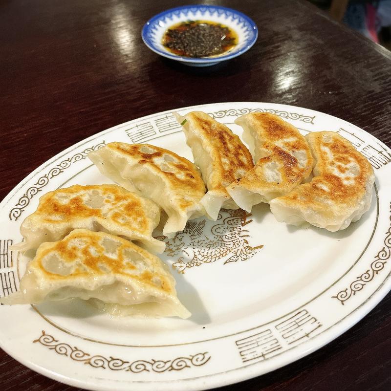 餃子（6個）(中国料理 来々軒)