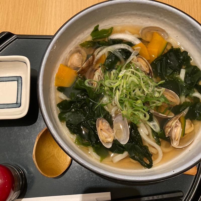 あさりとわかめうどん(臼臼 新神戸)