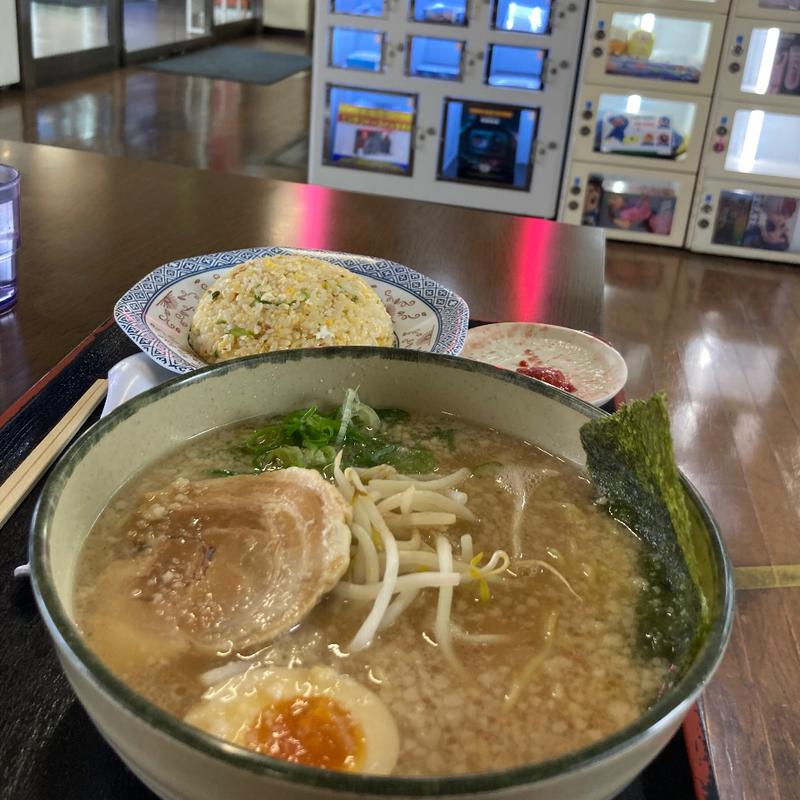 にんたま醤油ラーメンチャーハンセット(ゆにろーず 大宮TS店)