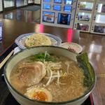 にんたま醤油ラーメンチャーハンセット(ゆにろーず 大宮TS店)