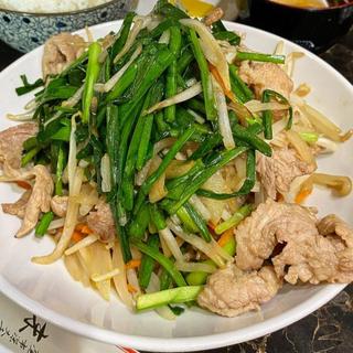 ニラ肉炒め定食(中華料理 末広)