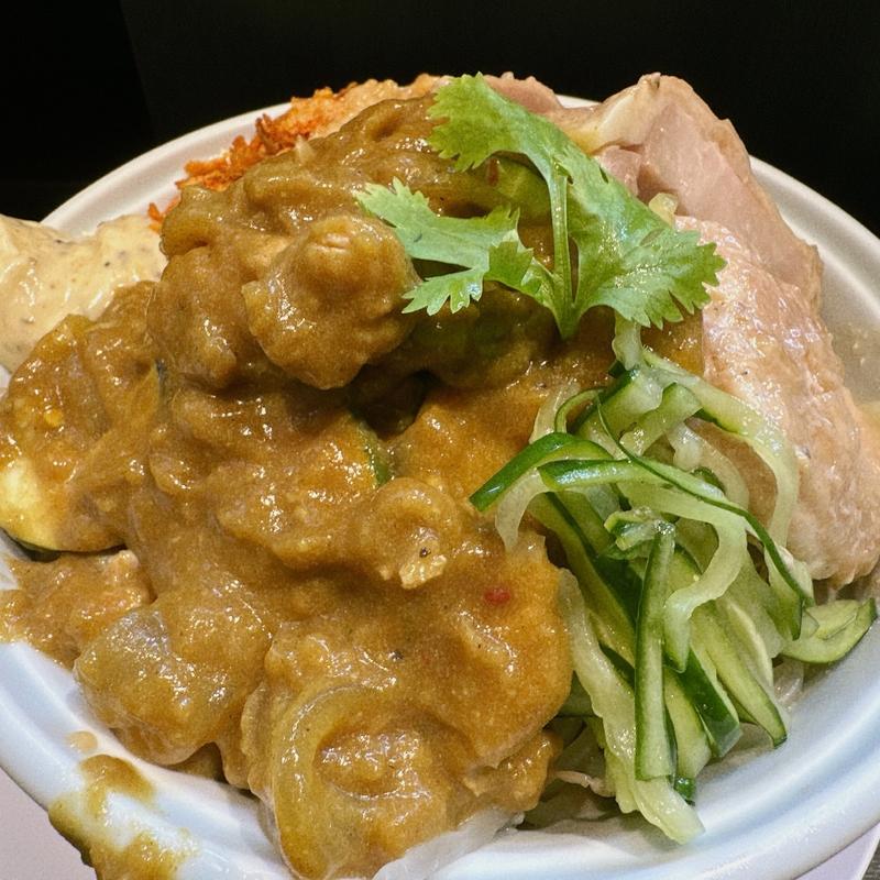 夏カレー二郎系冷やし中華(らーめん三極志)