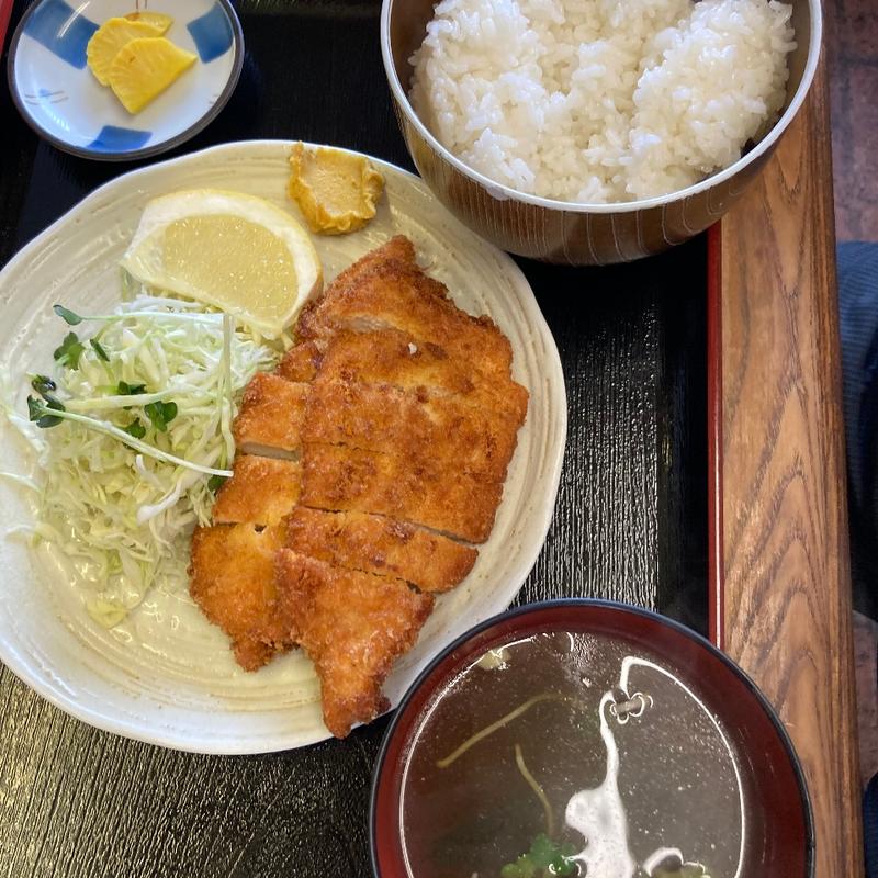 チーズチキンカツライス(みどり食堂)