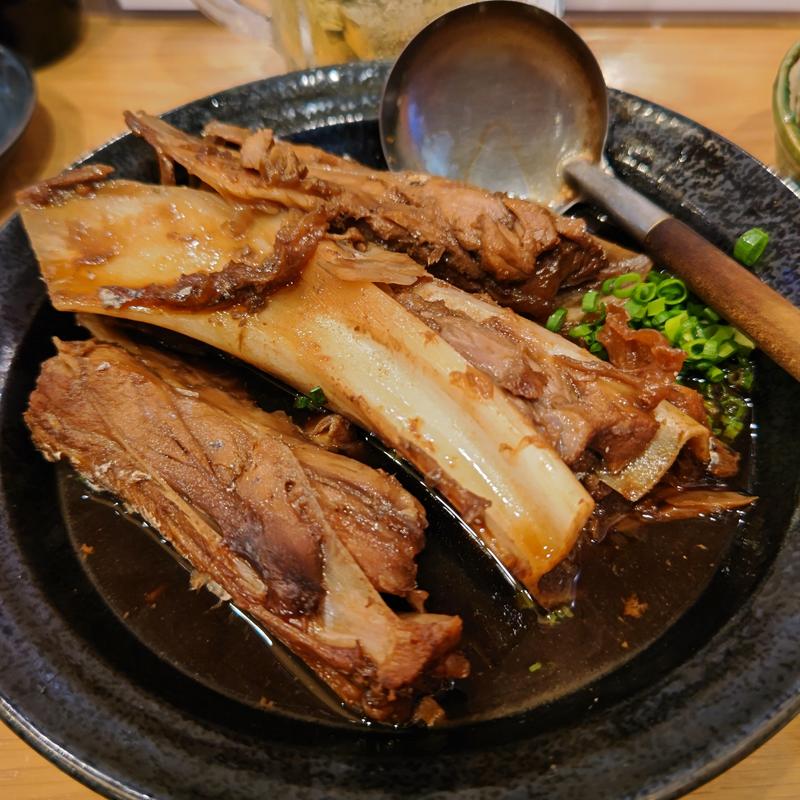 まぐろのカマ煮(魚と酒はなたれ 野毛五番街店)