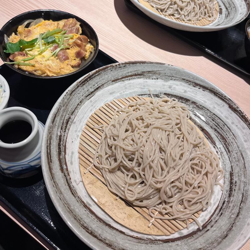 蕎麦と親子丼セット(石臼挽き生そば 炭火焼肉丼 さくら 茂原店)