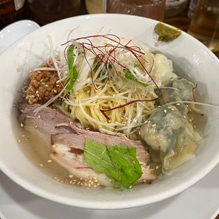 冷やし塩鶏雲呑麺(広州市場 西新宿店)