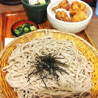 鶏天丼定食(おらが蕎麦 博多1番街店)