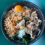 冷やしスペシャルうどん大盛り