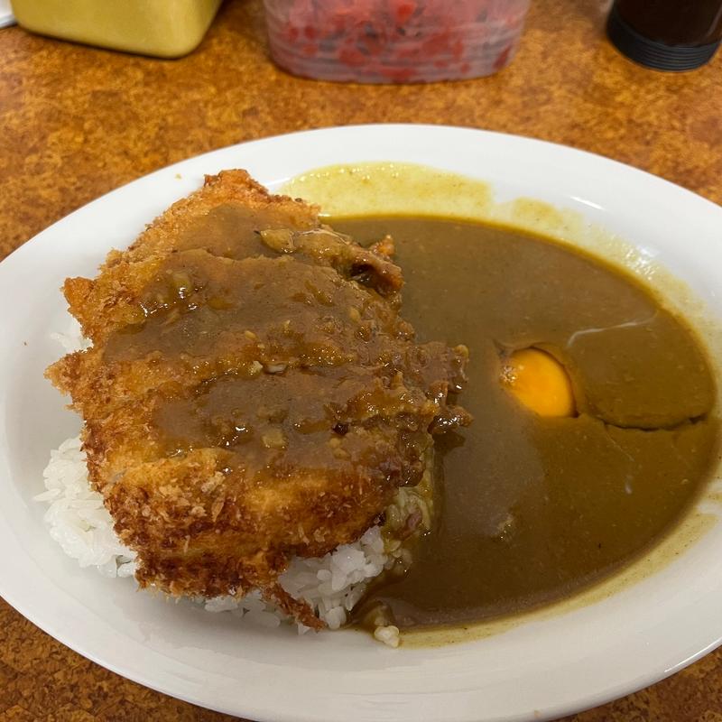 チキンカツカレー　生卵トッピング(サン・カレー )