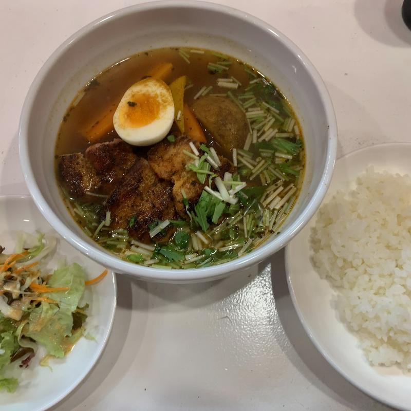 デカうまトンタン(スープカリーシーエス )