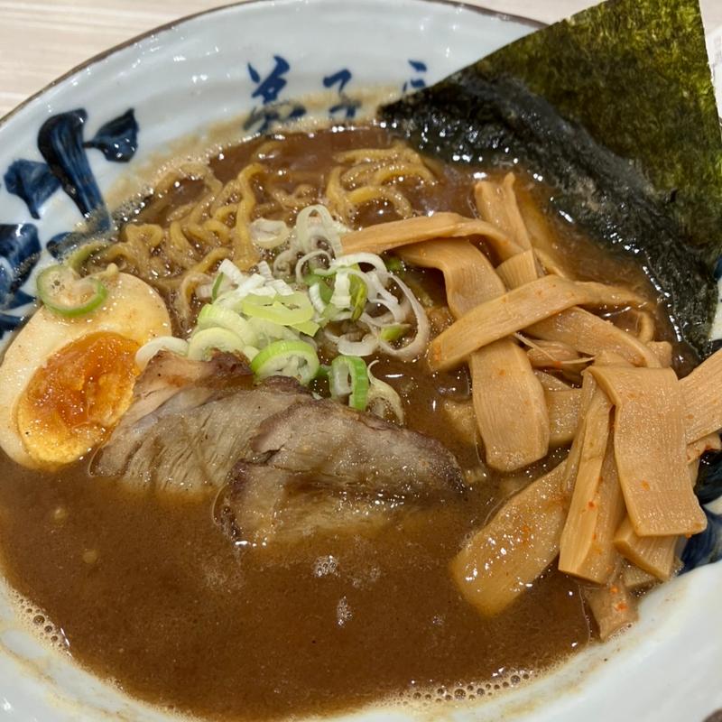 魚介しぼり醤油メンマトッピング(弟子屈ラーメン 札幌北広島店)