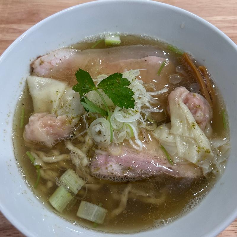 MIXワンタン煮干し塩(地球の中華そば)