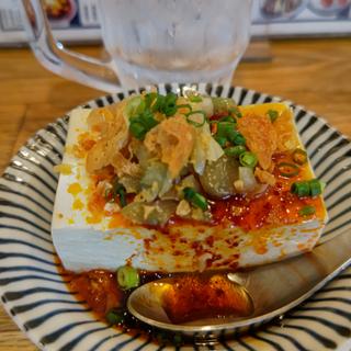 パリパリピリ辛やっこ(太陽ホエール 野毛本店)