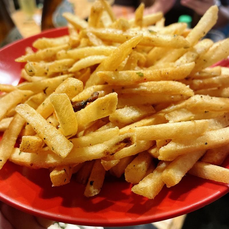 「ほりにし」スパイスのポテトフライ(大衆酒場 チャン栓チャン)