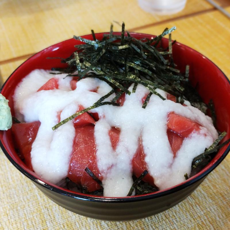 まぐろ山かけごはん(みそ汁付き)(五穀 (ごこく))