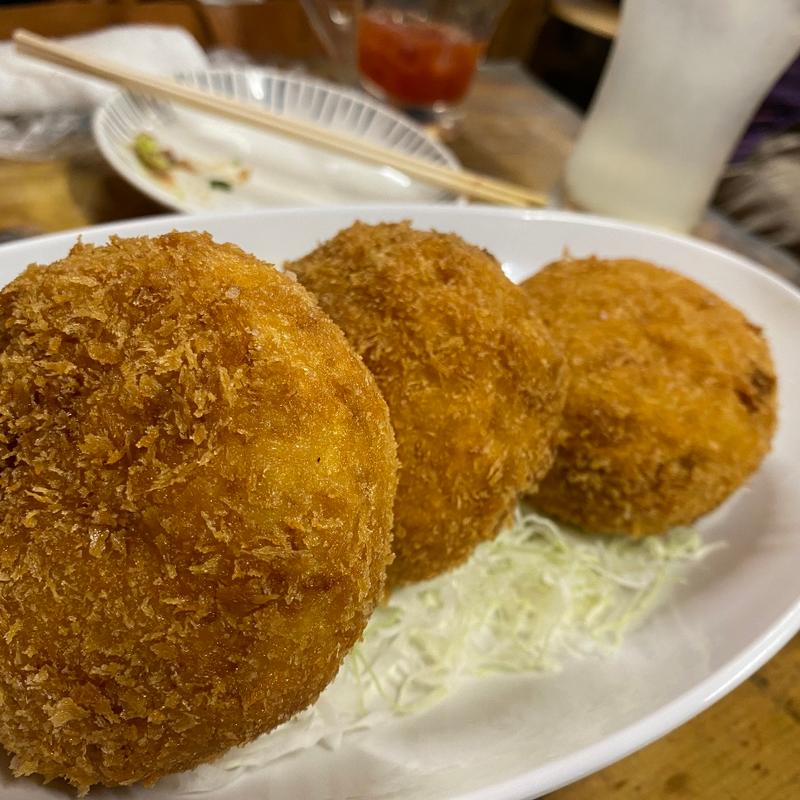 カニクリームコロッケ(タカマル鮮魚店 本館)