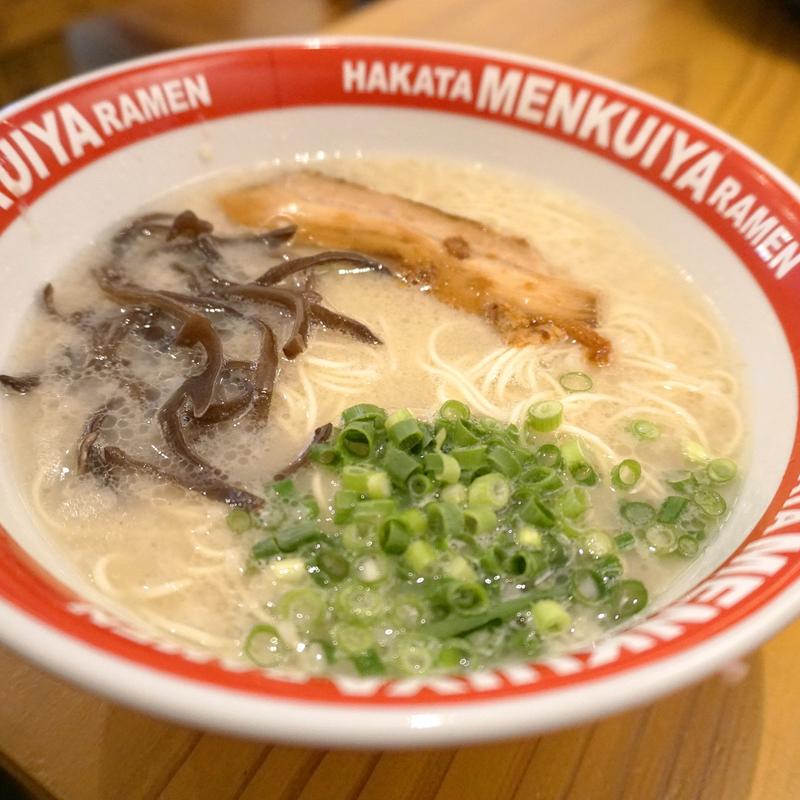 博多ラーメン(めんくいや 薬院本店)