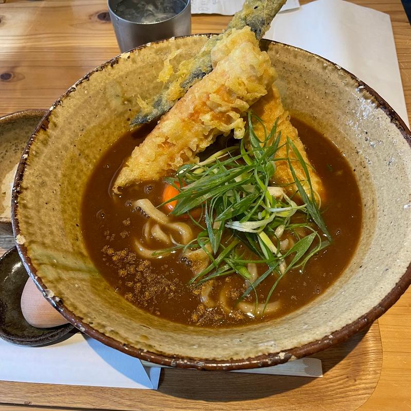 なす天カレーうどん(扇町うどん屋あすろう)