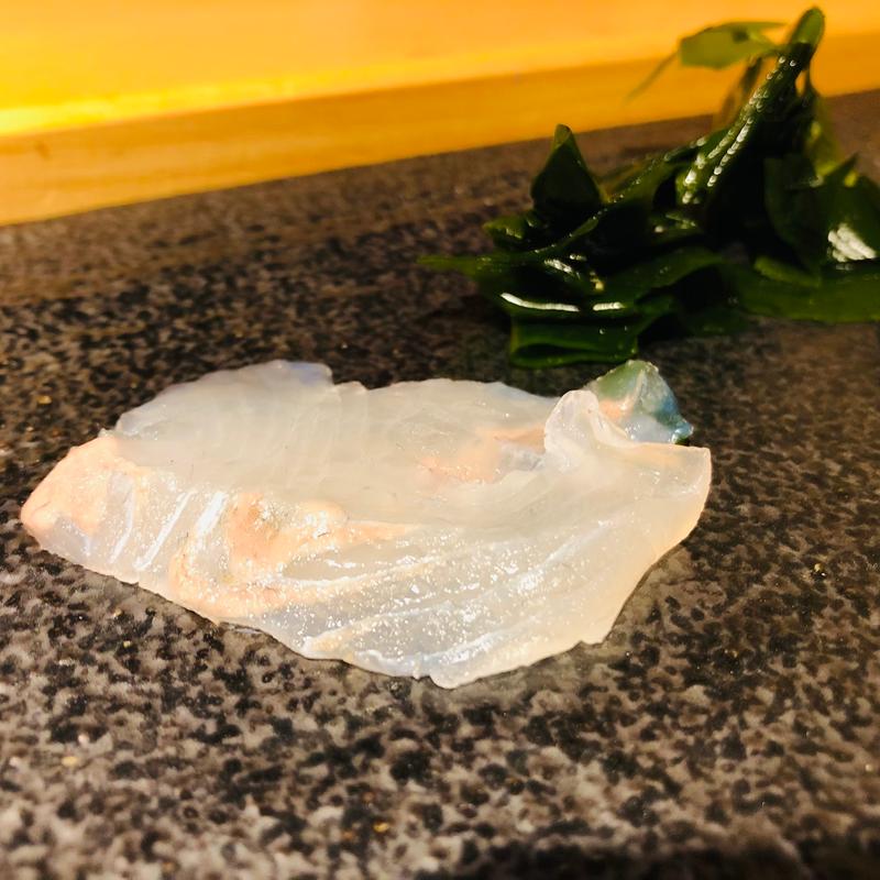 平目の塩締め(鮨一)