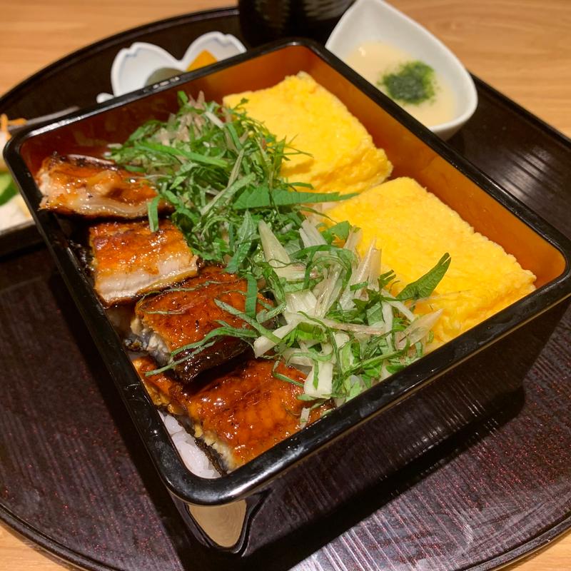 鰻たま重 とろろ付き(小割烹おはし 六本木)