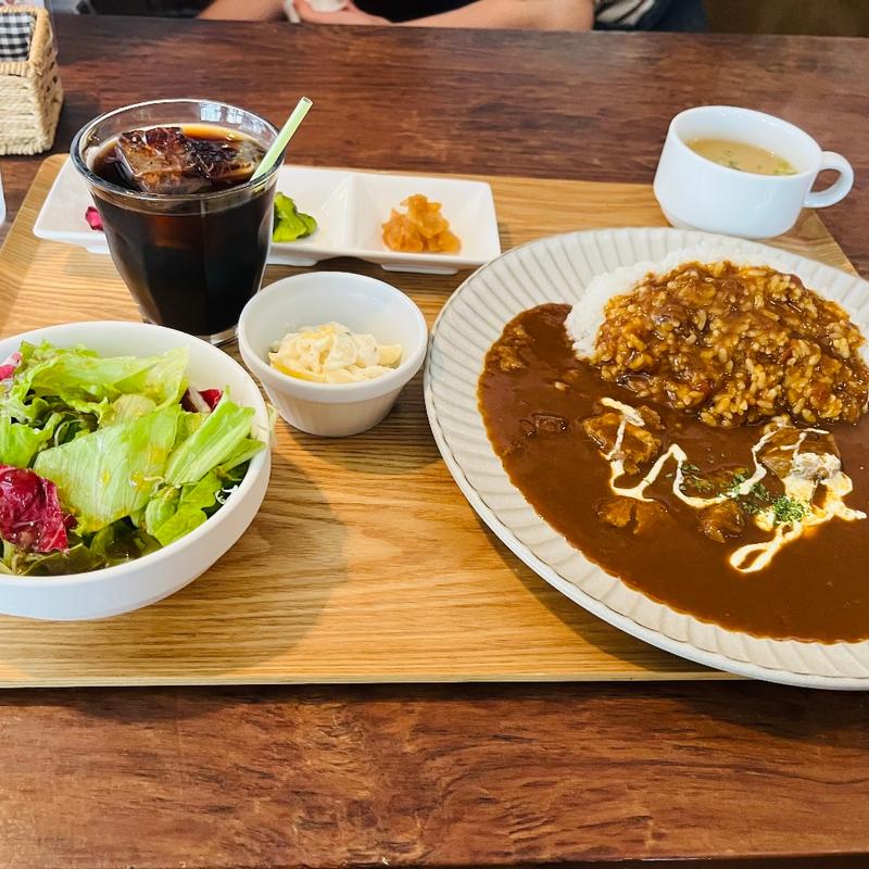 牛筋カレー(ライオン食堂)