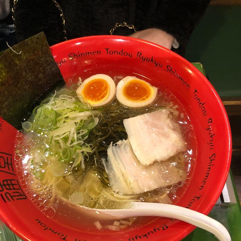 通堂うま塩ラーメンおんな味玉子なしレギュラー(琉球新麺 通堂 新横浜ラーメン博物館店)