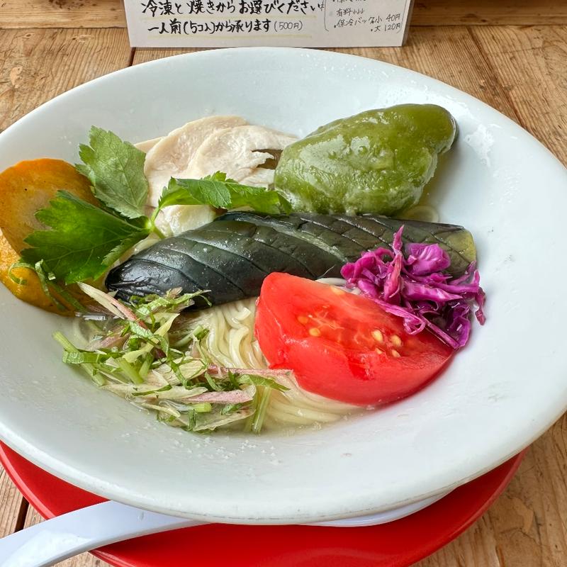 和出汁と鶏スープの冷製ラーメン(らーめんあたりや)