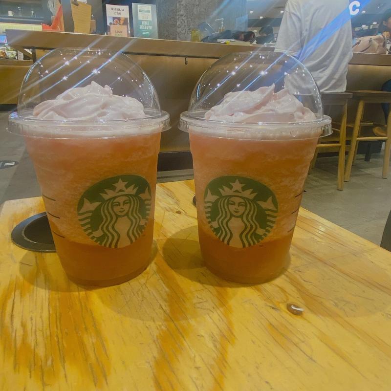GABURI ピーチ　フラペチーノ(スターバックス コーヒー TSUTAYA リノアス八尾店)