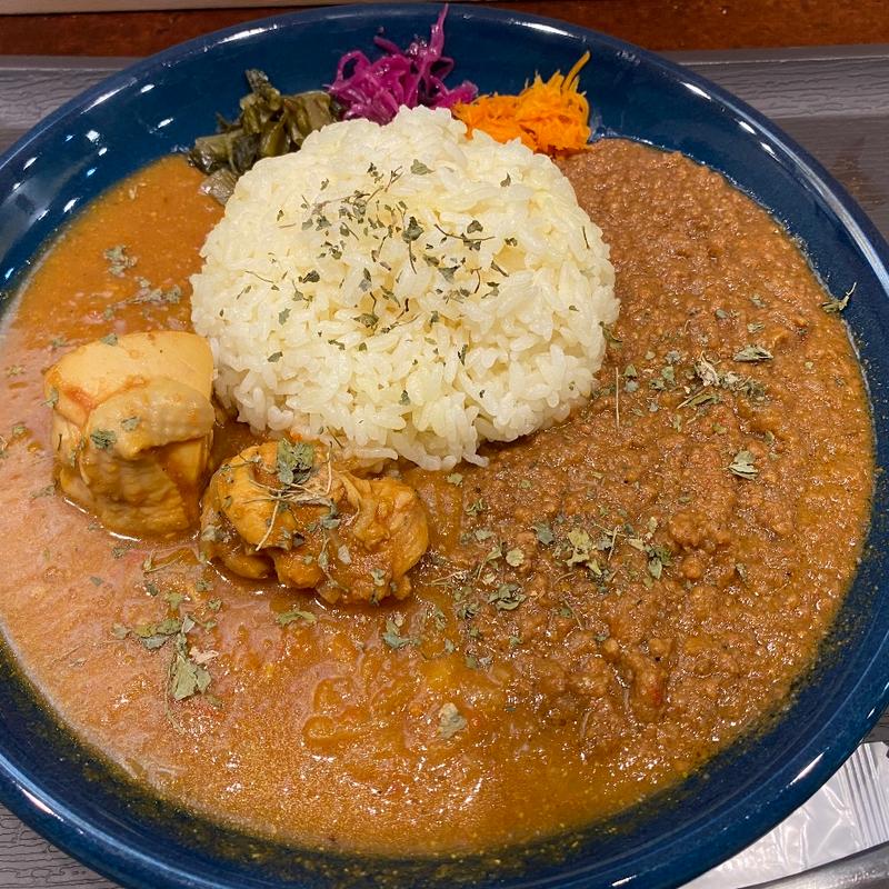 あいがけカレー(スパイスカレーシャンバラ)