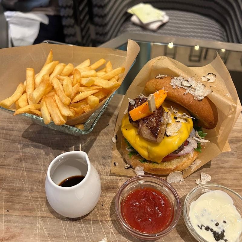 THE GRAND BURGER(THE GRAND GINZA)