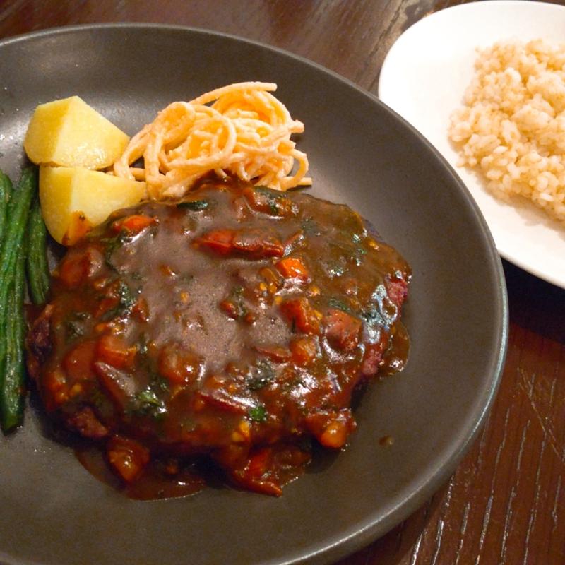 洋風ハンバーグ(ぴっきぃI's)