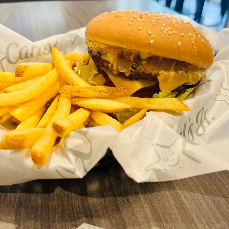 クラシックダブルチーズ(カールスジュニア ららぽーと湘南平塚店)