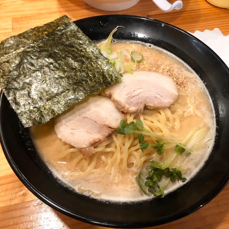 ミルク味噌ラーメン(らーめん能登山 辻堂別館)