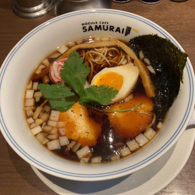 侍中華そば(ヌードルカフェサムライ)