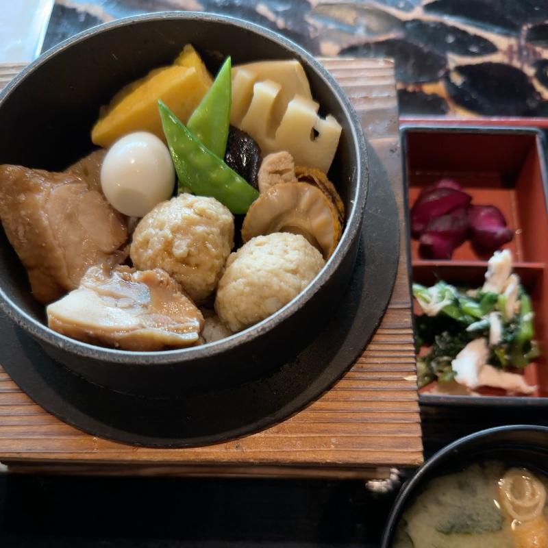 さかえや　こだわり鶏五目御膳(さかえや 横浜みなとみらい本店)