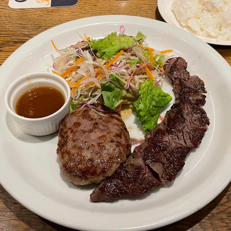 ハンバーグ&ステーキ(ハンバーグワークス 東京駅グランルーフフロント店 （HAMBURG WORKS）)