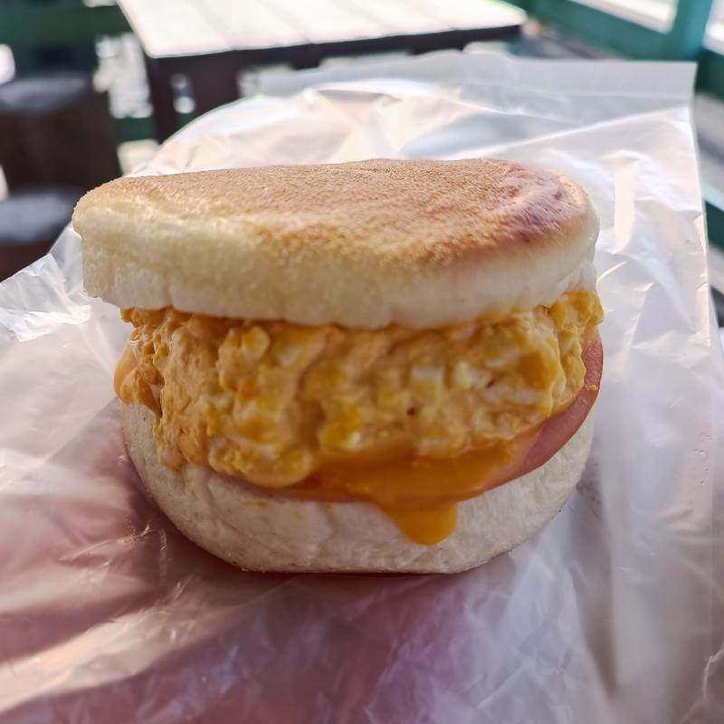 ハムエッグマフィン(ブンブン 小麦の郷)