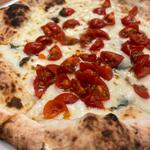 (ピッツェリア アミーチ （PIZZERIA AMICI）)
