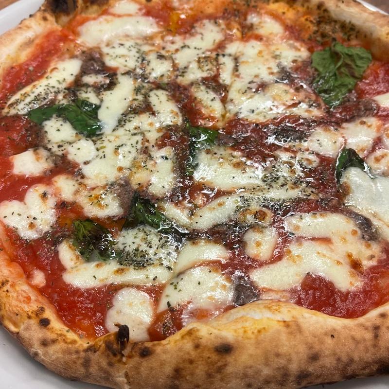 (ピッツェリア アミーチ （PIZZERIA AMICI）)