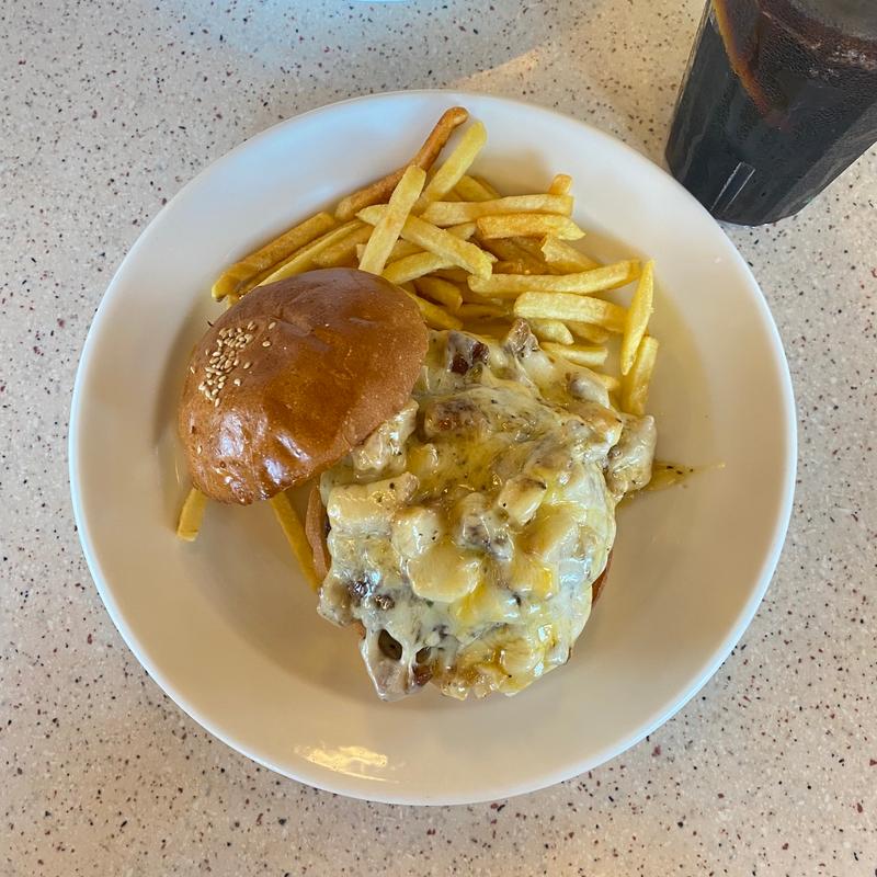 (デモデダイナー 福生店)