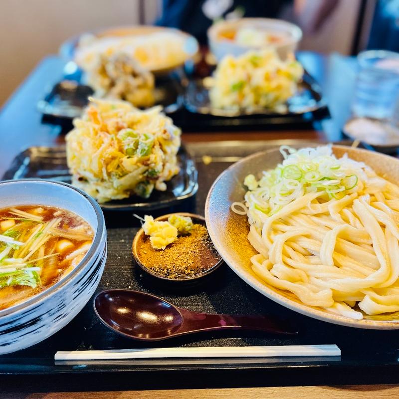 肉汁うどんとかき揚げ(武蔵野うどん 竹國)