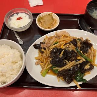 肉キクラゲ玉子定食(新宿 秀山)