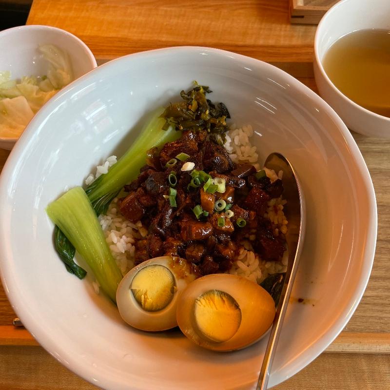 ルーローハン(元気　魯肉飯)