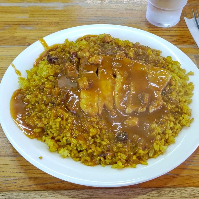 ドライポークカレー辛口大盛(カレーショップ きしばた )
