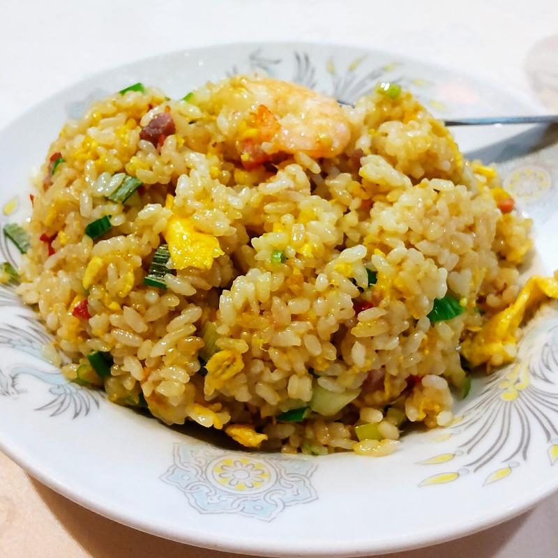 五目チャーハン(芳香園 センター南店)