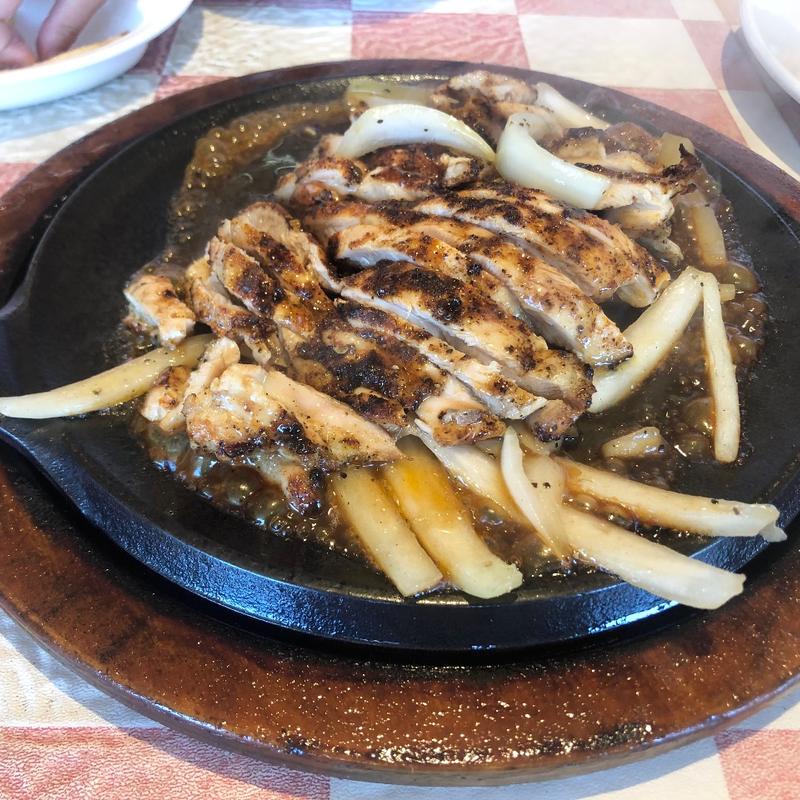 シズリングファヒータス（チキン）(L．A．S．T ワールドポーターズ店)