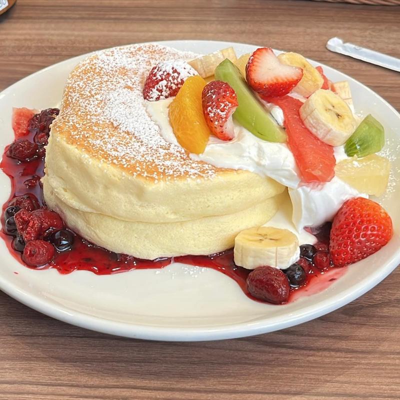 フレッシュフルーツのリコッタパンケーキ(高倉町珈琲  大井町店)