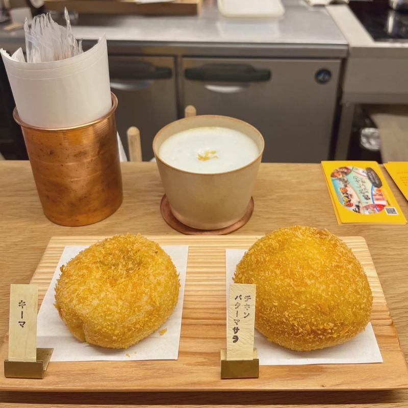 チキンバターマサラ(スパイスチャイとインドカレーパン Spicier（スパイシア）)