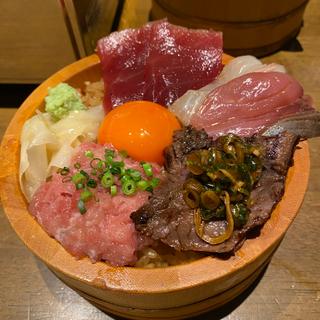 おまかせ海鮮丼(焼うおいし川名古屋店)