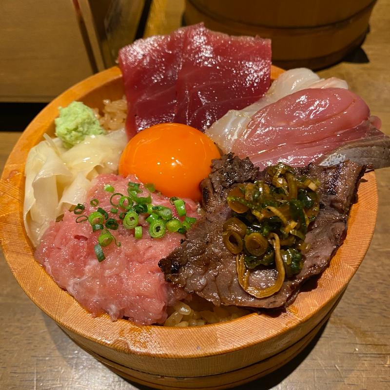 おまかせ海鮮丼(焼うおいし川名古屋店)